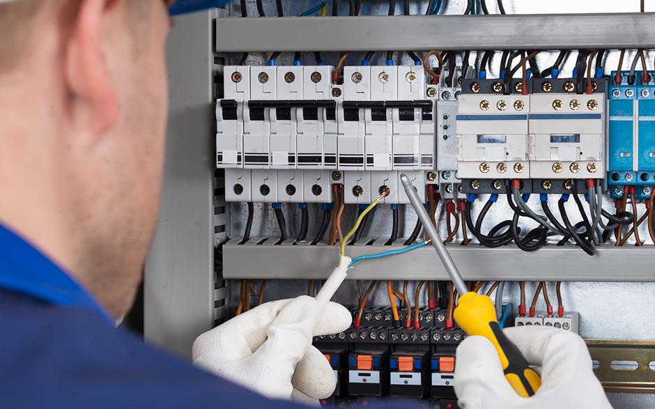 électricien urgence Versailles